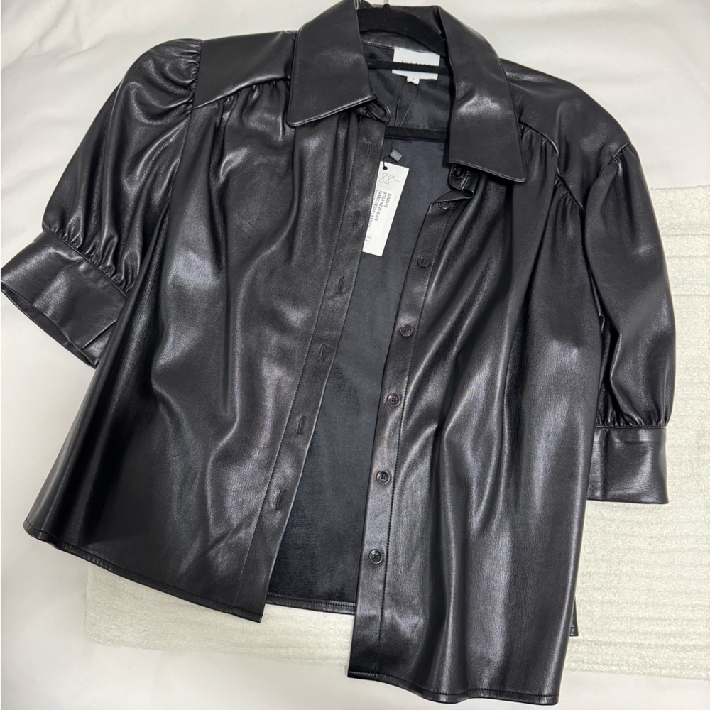 Short sleeve faux leather “blazer”/dress shirt #y2k
